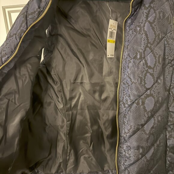 Women's Michael Kors Danish Blue Snakeskin Puffer Vest, Size Large, NWT - Picture 4 of 6